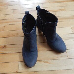 Blue heeled leather boots, with side zipper, WM El Naturalista, size